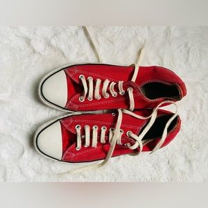 Converse all star used size 8.5